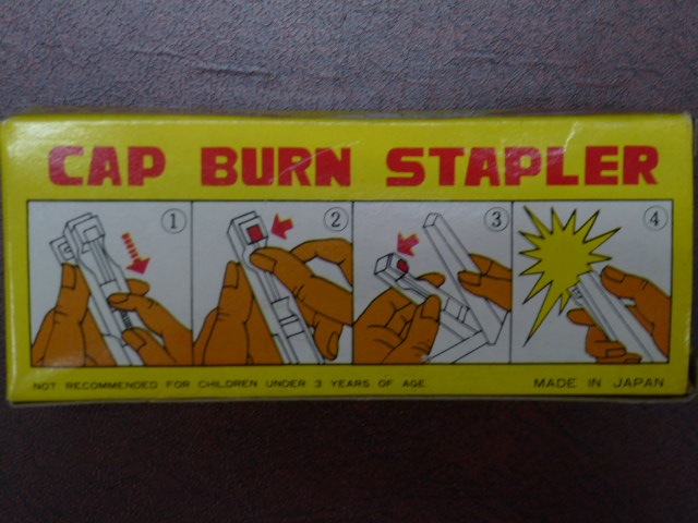 イタズラグッズ・爆発ホチキス