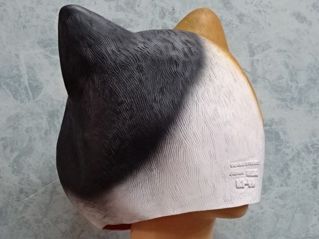 三毛猫のかぶりもの・三毛猫マスク、かわいい猫のお面です。