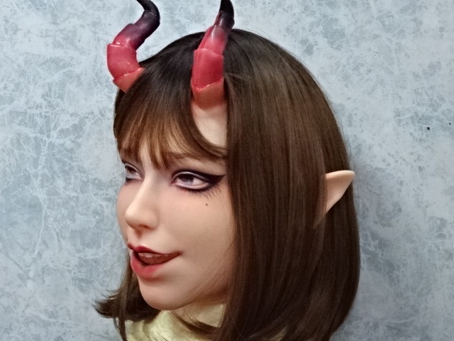 シリコンフィメールマスク・小悪魔ミム(角付き) フェイクアイ仕様