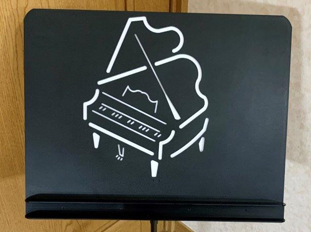 譜面台 ピアノ