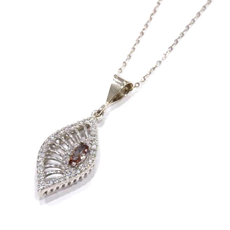 光によってカラーチェンジ！ズルタナイトのペンダント（SVチェーン付）　SV-N-ZT-EYE