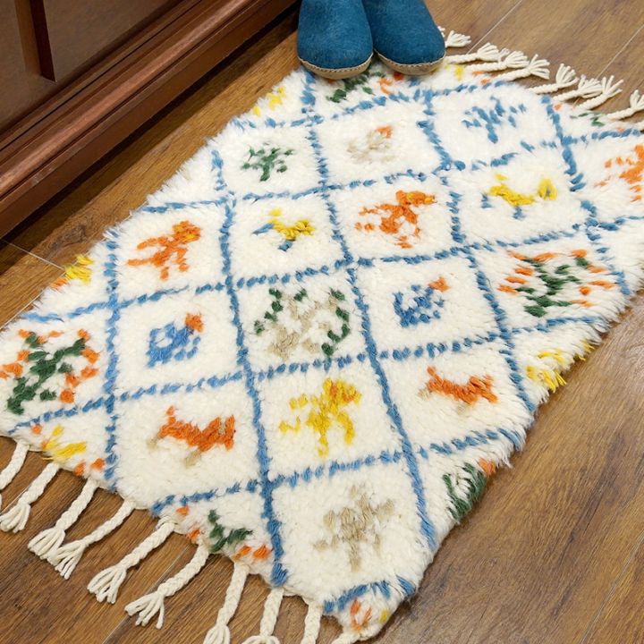 ロシア イリーナ・ヴァトルーシュキナ作 起き上がりこぼし（女の子