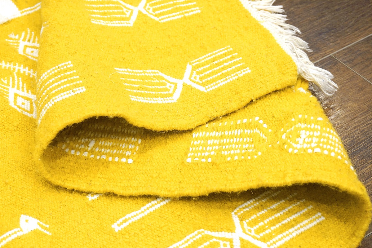 チュニジア　手織りキリム　105×60cm　アクセントラグサイズ　TK115x65-2