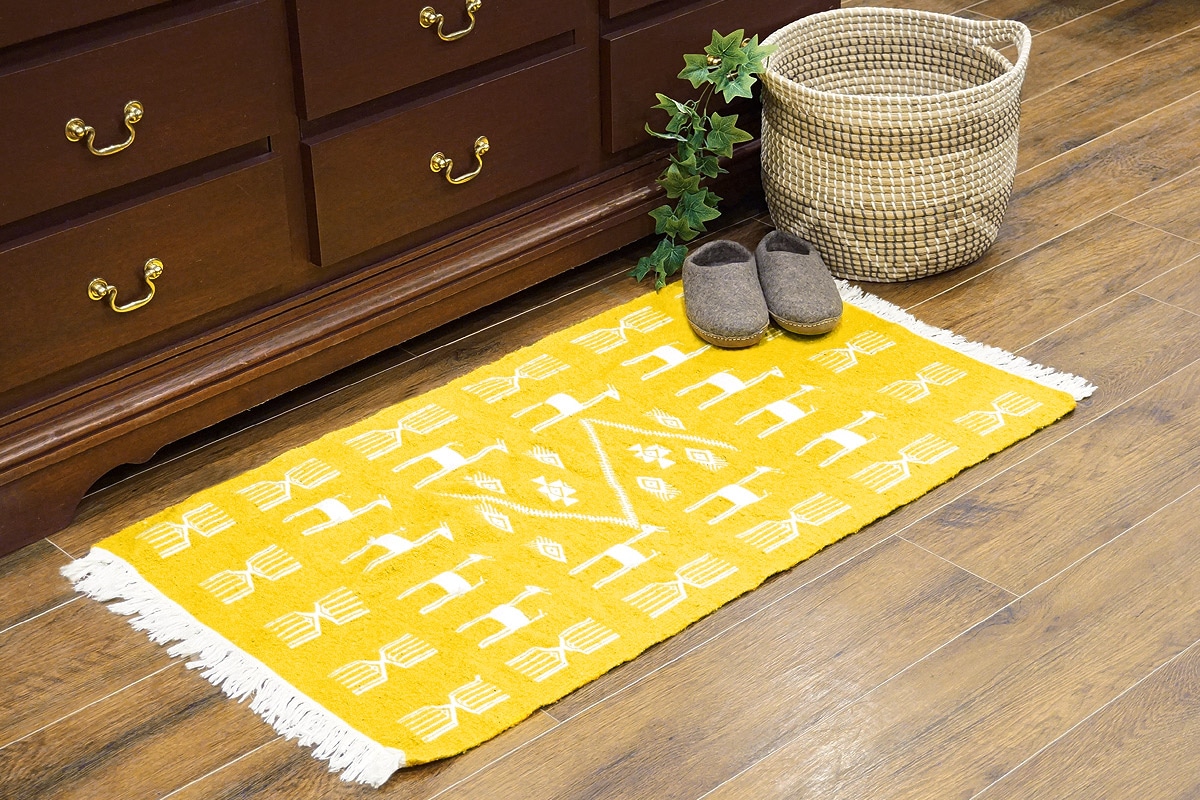 チュニジア　手織りキリム　105×60cm　アクセントラグサイズ　TK115x65-2