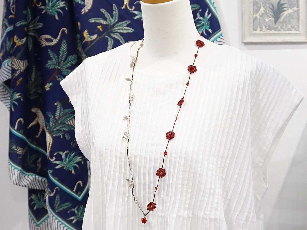 トゥーオヤ　ネックレス　OYA-NT-FWLF-RD　小花＆リーフ/レッド