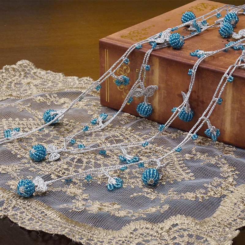 ボンジュックオヤ ラリエット OYA-LB-BERRY-TQ ベリー/ターコイズ