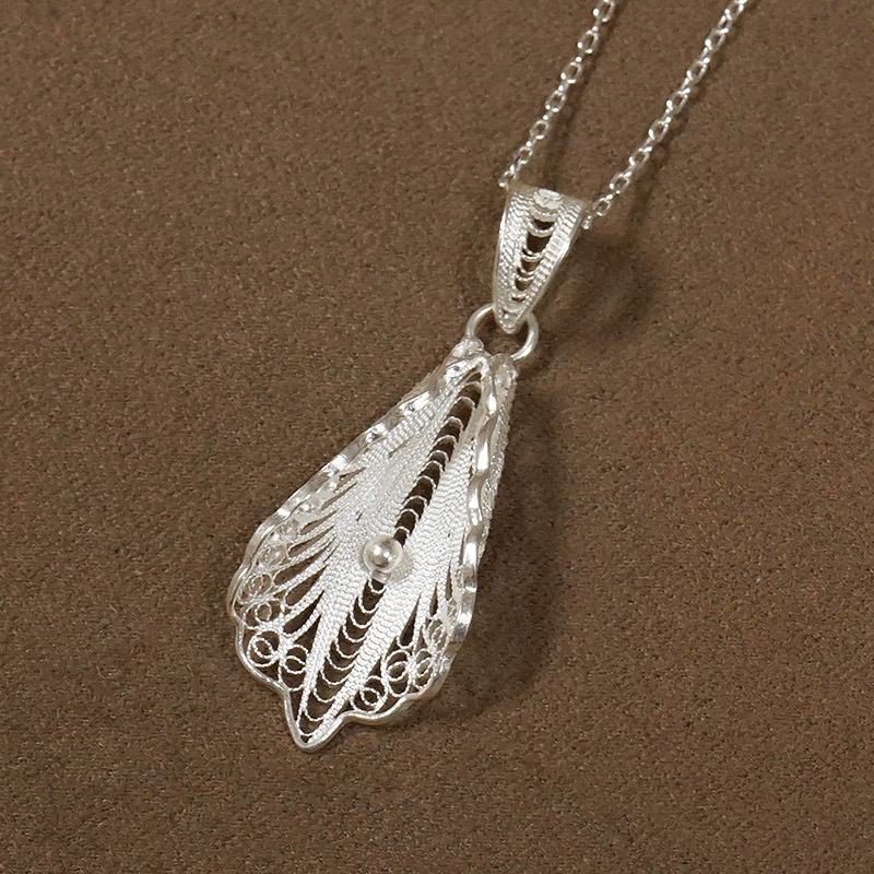 トルコ伝統の銀線細工 テルキャーリ ペンダント（チェーン付）　SV-N-TK006