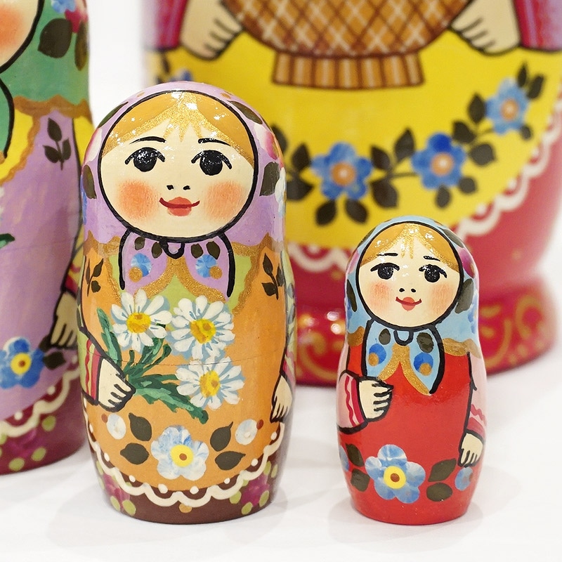 ロシア　ナジェジダ・イワンツォワ作　マトリョーシカ大（5P） MAT-201