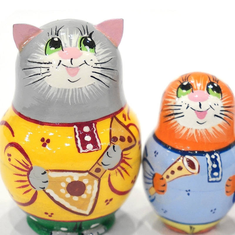ロシア　ミニマトリョーシカ　ネコ/バラライカ（5P）　MAT-199