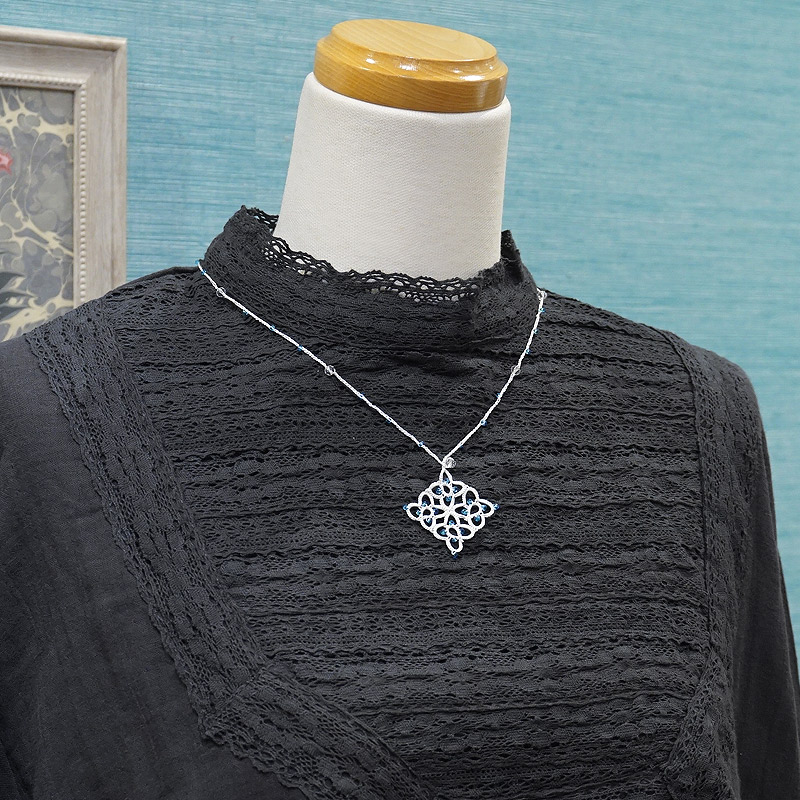 メキッキオヤ　ネックレス　OYA-NM-DIAM-WT　ダイヤモンド/ホワイト