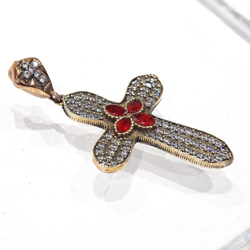 トルコ　アンティーク調　ペンダントトップ　SV-N-OT-RB　パヴェクロス/ルビーレッド