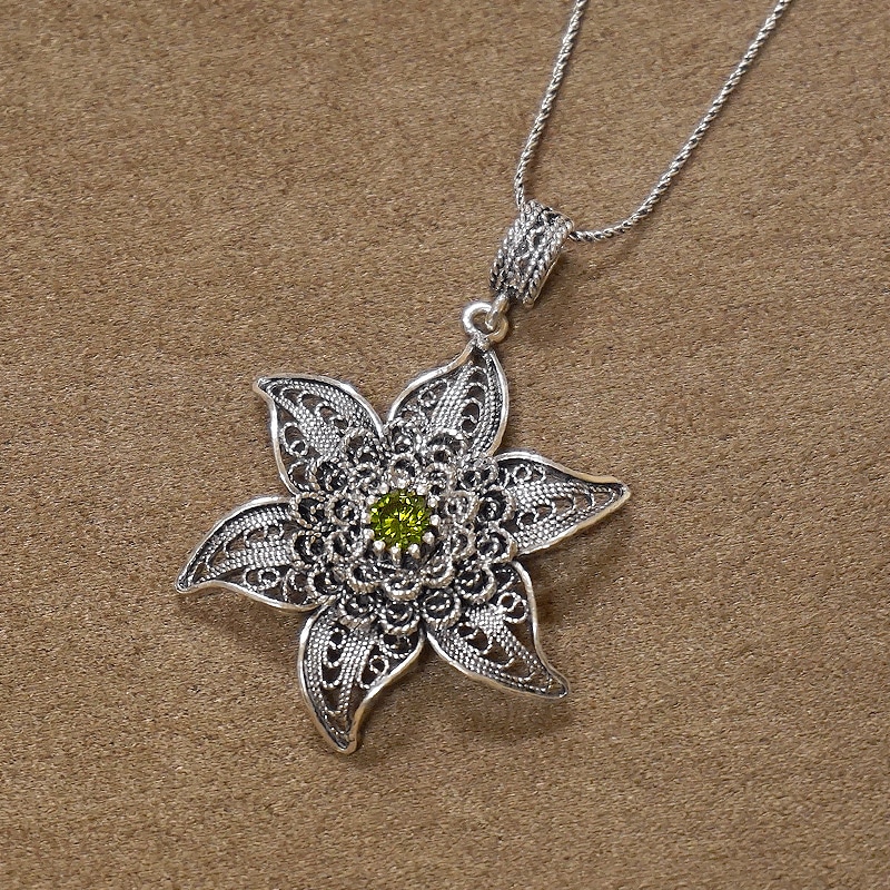 トルコ伝統の銀線細工 テルキャーリ ペンダント（チェーン付） SV-N