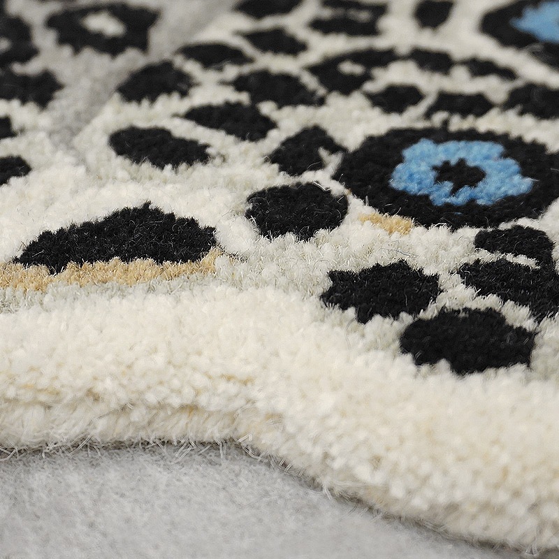 アニマルラグ　約90×60cm　シロヒョウ　ARG-AN13