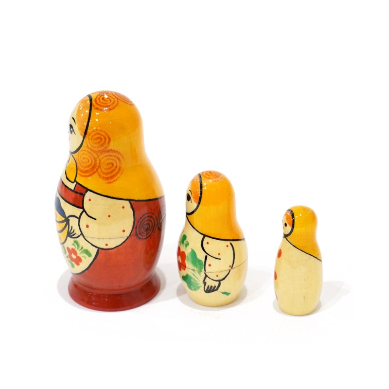 ロシア キーロフの街のマトリョーシカ（3P） MAT-153 | インテリア雑貨