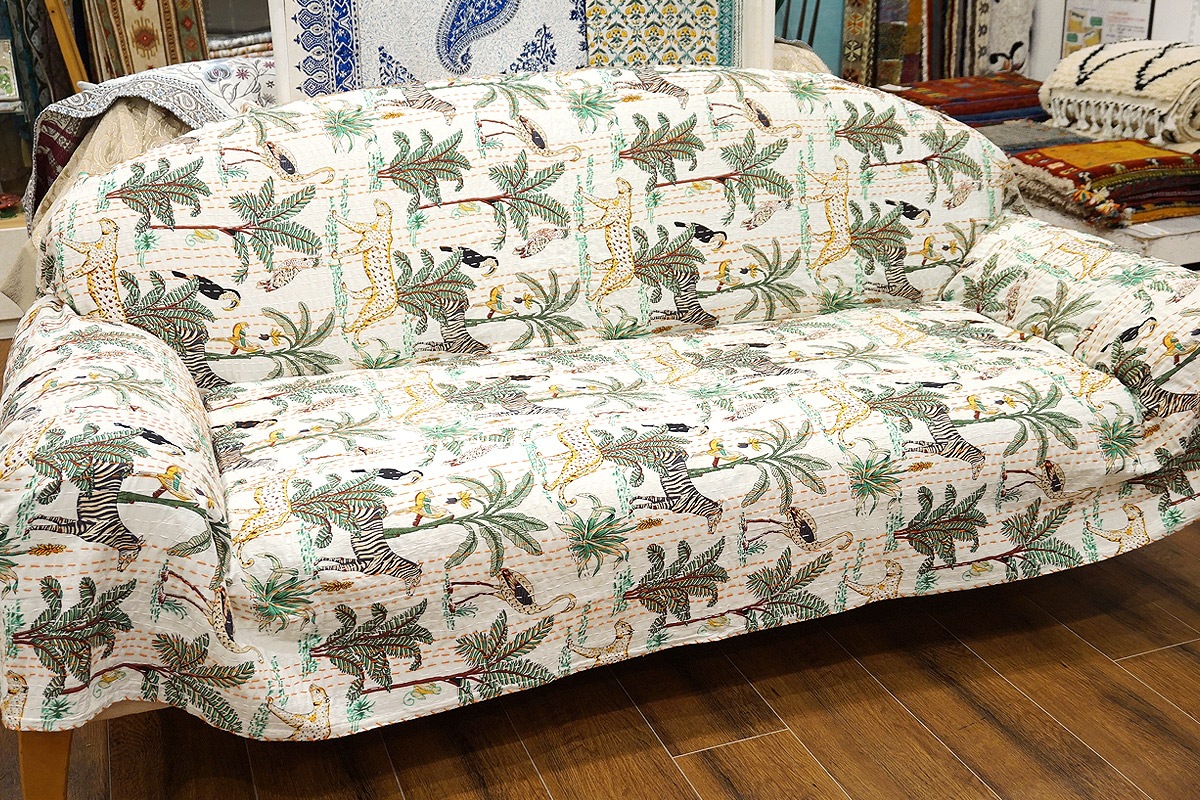 インド製「カンタキルト」マルチカバー◆216×142cm前後◆ジャングル/ホワイト　KMC230-JGWT