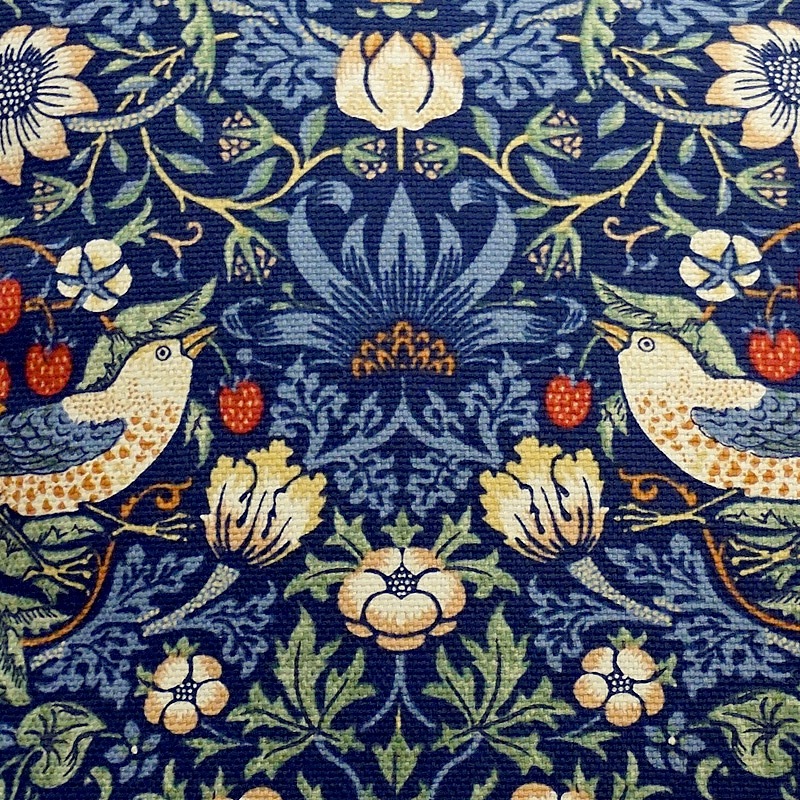 Morris Collection クッションカバー（45cm） いちご泥棒/ネイビー MCC-STNV