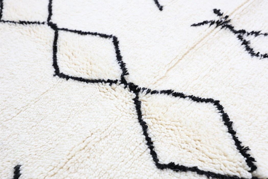 モロッコ手織り絨毯　ベニワレン（Beni Ouarain）　173ｘ123cm　MRB180-01