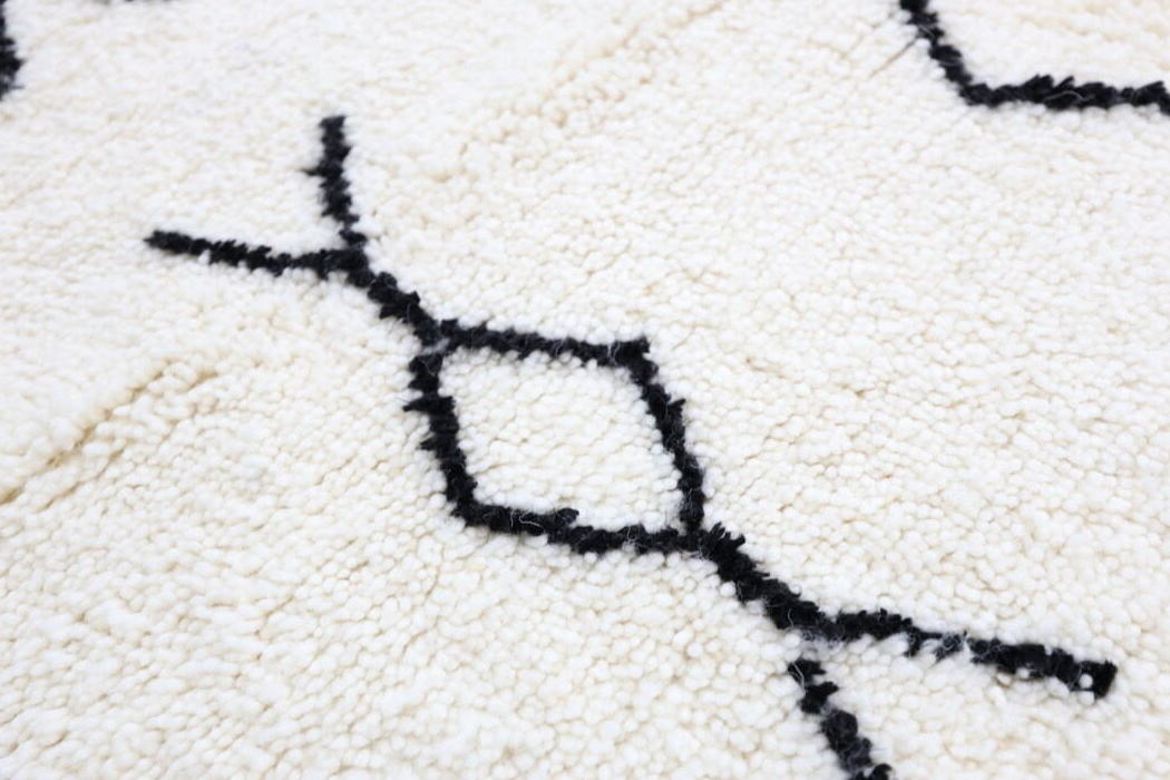 モロッコ手織り絨毯　ベニワレン（Beni Ouarain）　173ｘ123cm　MRB180-01
