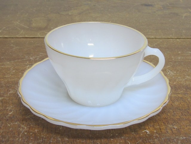 Fire-King Suburbia ���С��ӥ��������롡���åס������������ۥ磻�ȥ�����ɥ�ࡡANCHOR HOCKING