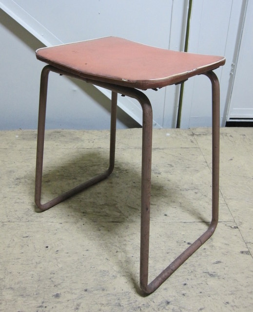 昭和レトロ　角椅子　古道具 レトロなアイアンの角椅子 オレンジ | 中古家具,古家具,レトロ家具