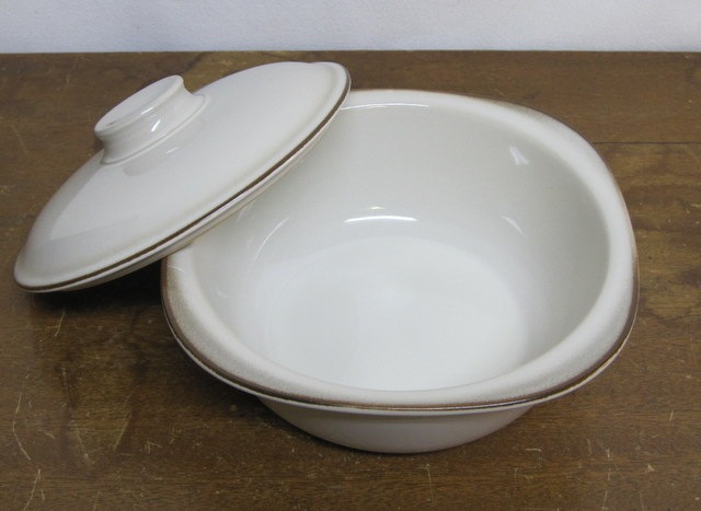 �Υ꥿�� STONEWARE ���ȡ��󥦥��������㥻������ 18cm