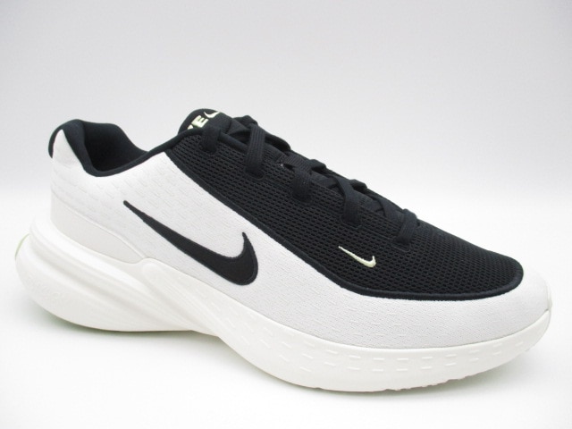 ナイキ アップリフトSC IB2765-100