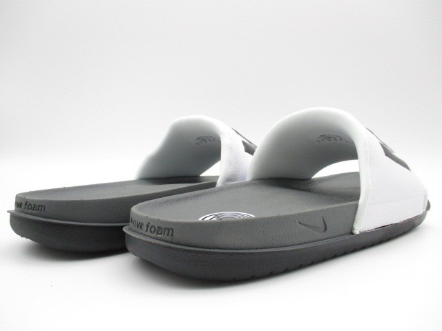 ナイキ オフコートスライド BQ4639-001