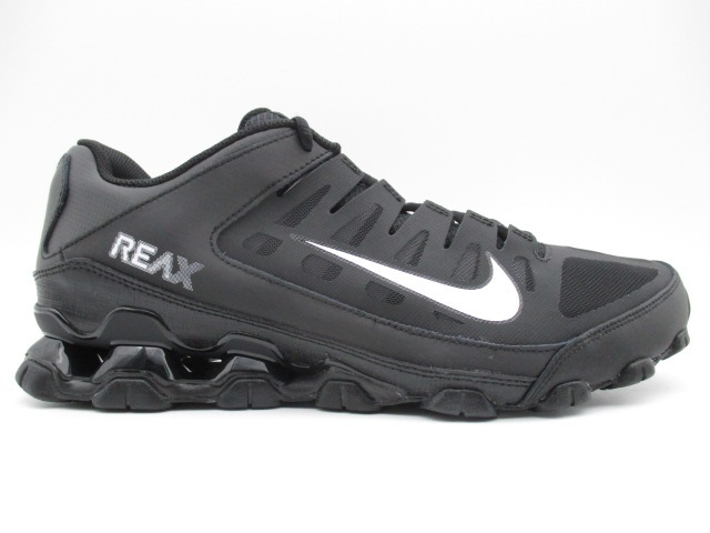 ナイキ REAX 8 TR MESH  621716-033