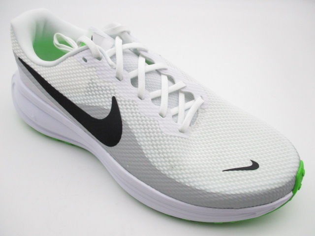ナイキ レボリューション8　ワイド　幅広4E　HQ1996-105