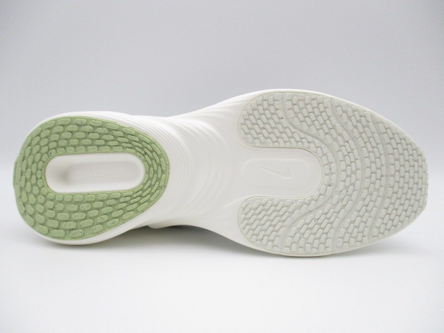 ナイキ アップリフトSC  IB2765-100