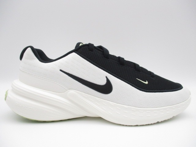 ナイキ アップリフトSC  IB2765-100