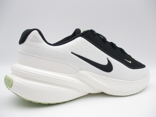 ナイキ アップリフトSC  IB2765-100