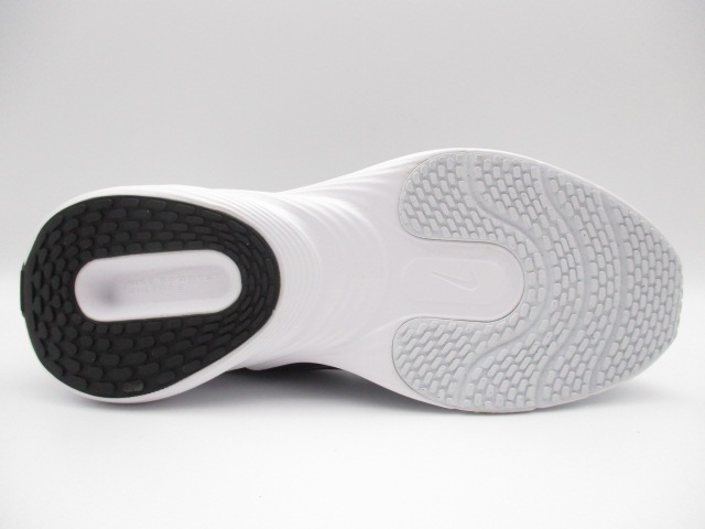 ナイキ アップリフトSC IB2765-401