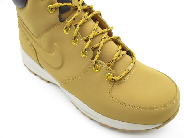 ナイキ　マノアレザー　HF7095-700