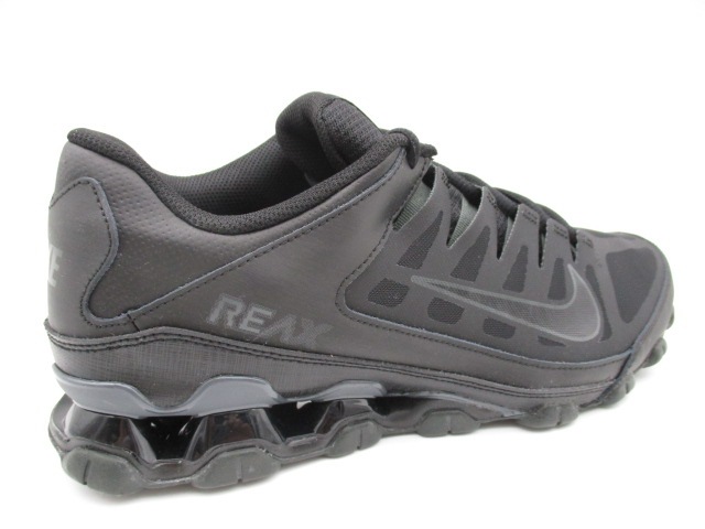 ナイキ REAX 8 TR MESH  621716-008