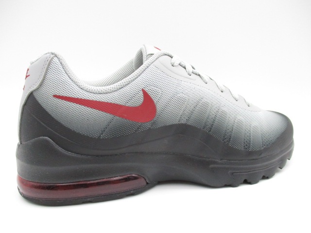 ナイキ AIR MAX インビガー 749680-015