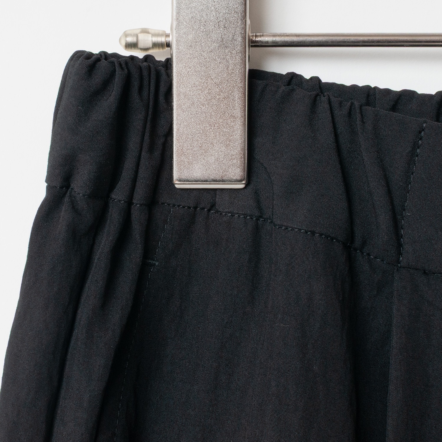 [Harriss] Front Tuck Semi-Wide Pants_Black(80)