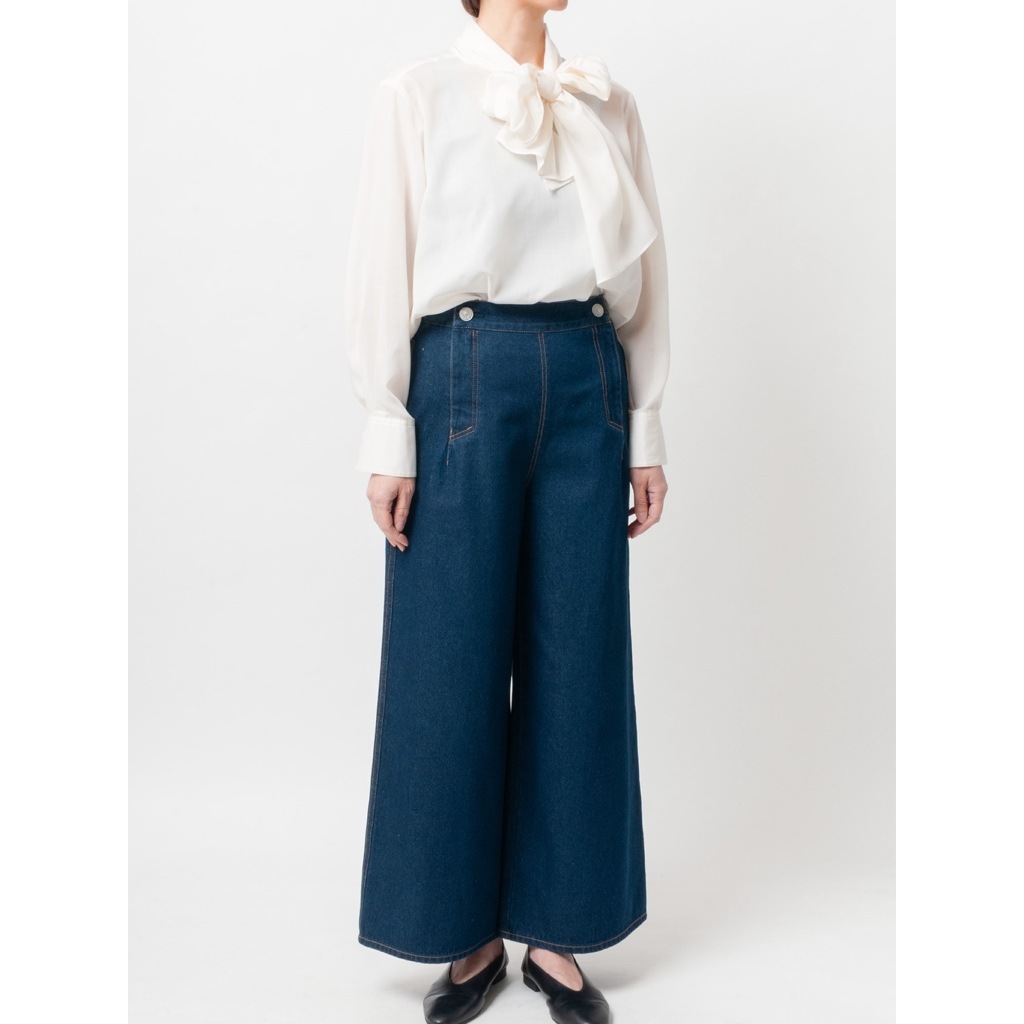 [Harriss] Blouse with Tie
