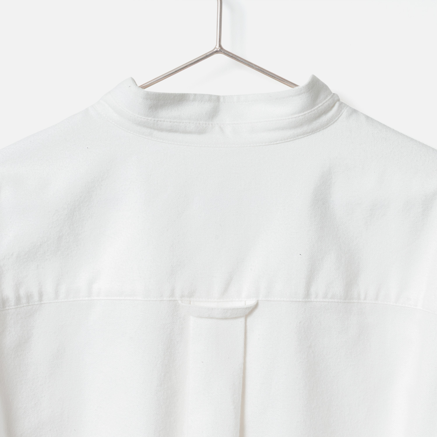 [le ciel de HARRISS] Short point embroidery shirt