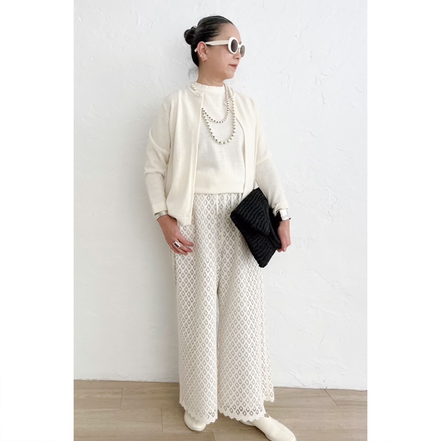 [Harriss �� Keiko Okamoto] Crew neck cardigan with pearls_Ecru(03)