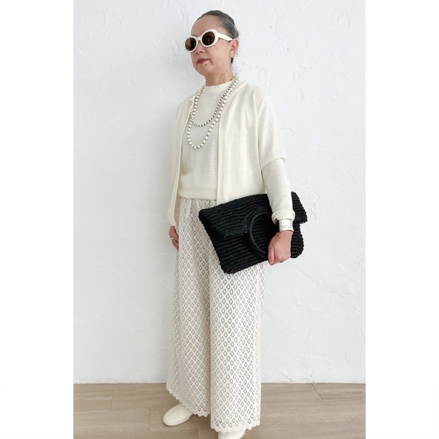 [Harriss �� Keiko Okamoto] Crew neck cardigan with pearls_Ecru(03)