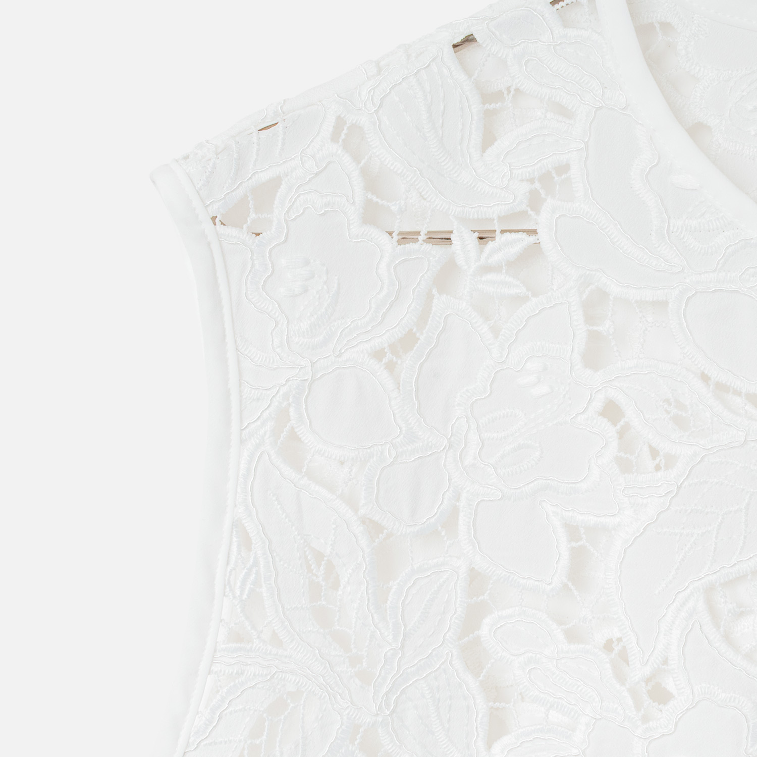 [Harriss] Embroidered Lace Vest