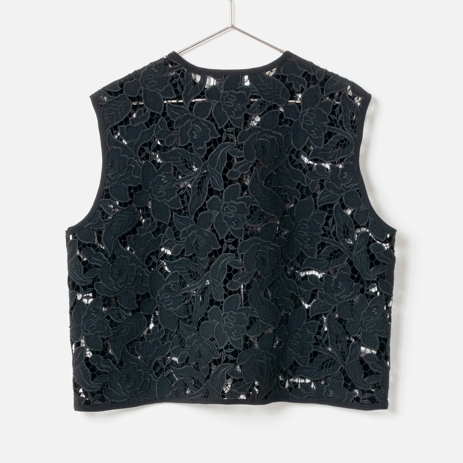 [Harriss] Embroidered Lace Vest