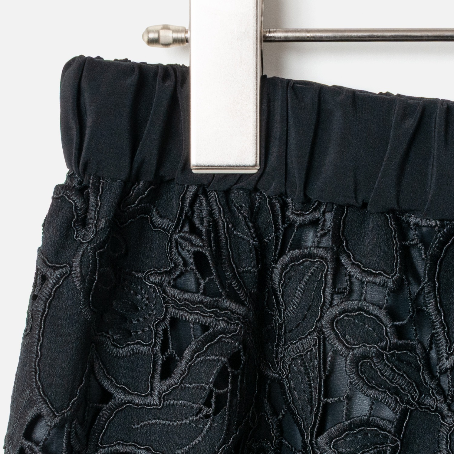 [Harriss] Embroidered Lace Long Skirt