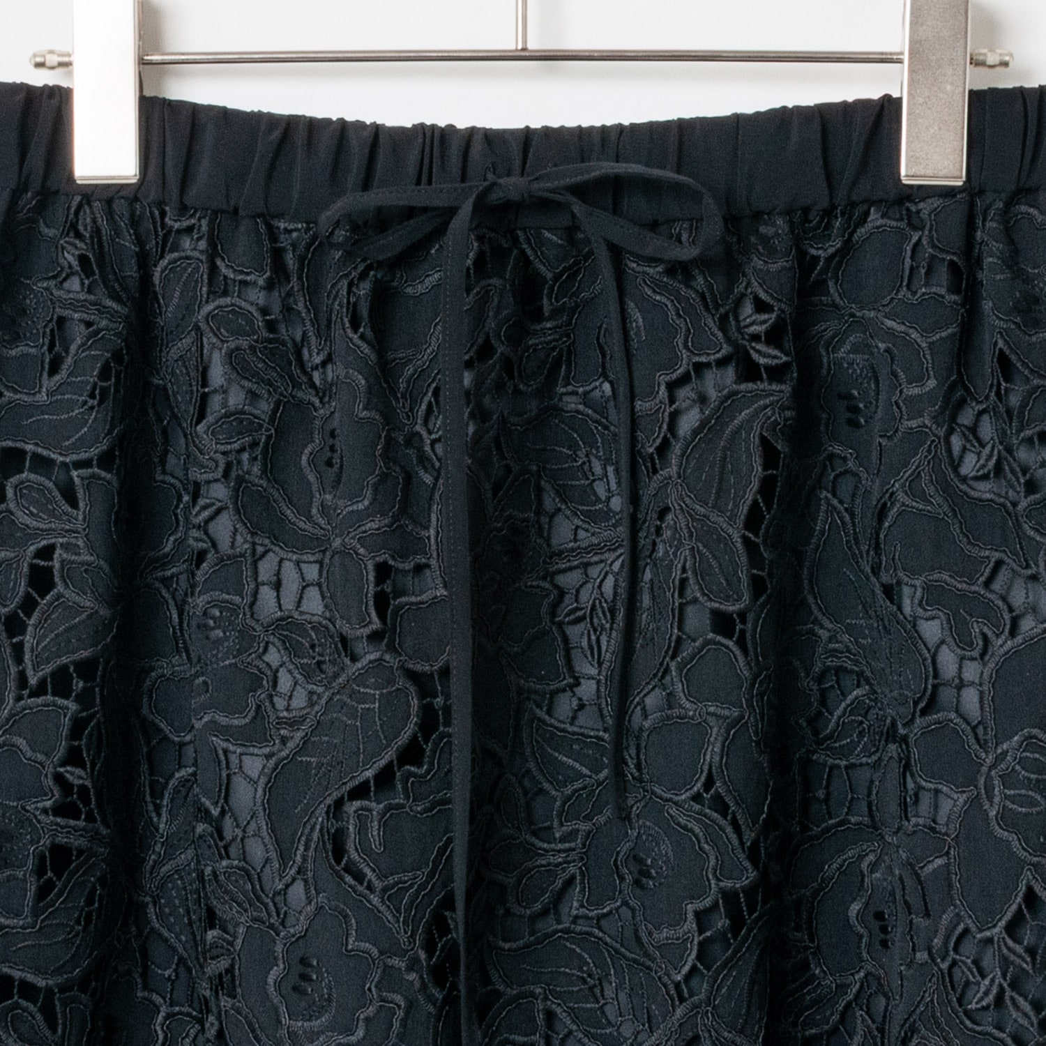 [Harriss] Embroidered Lace Long Skirt