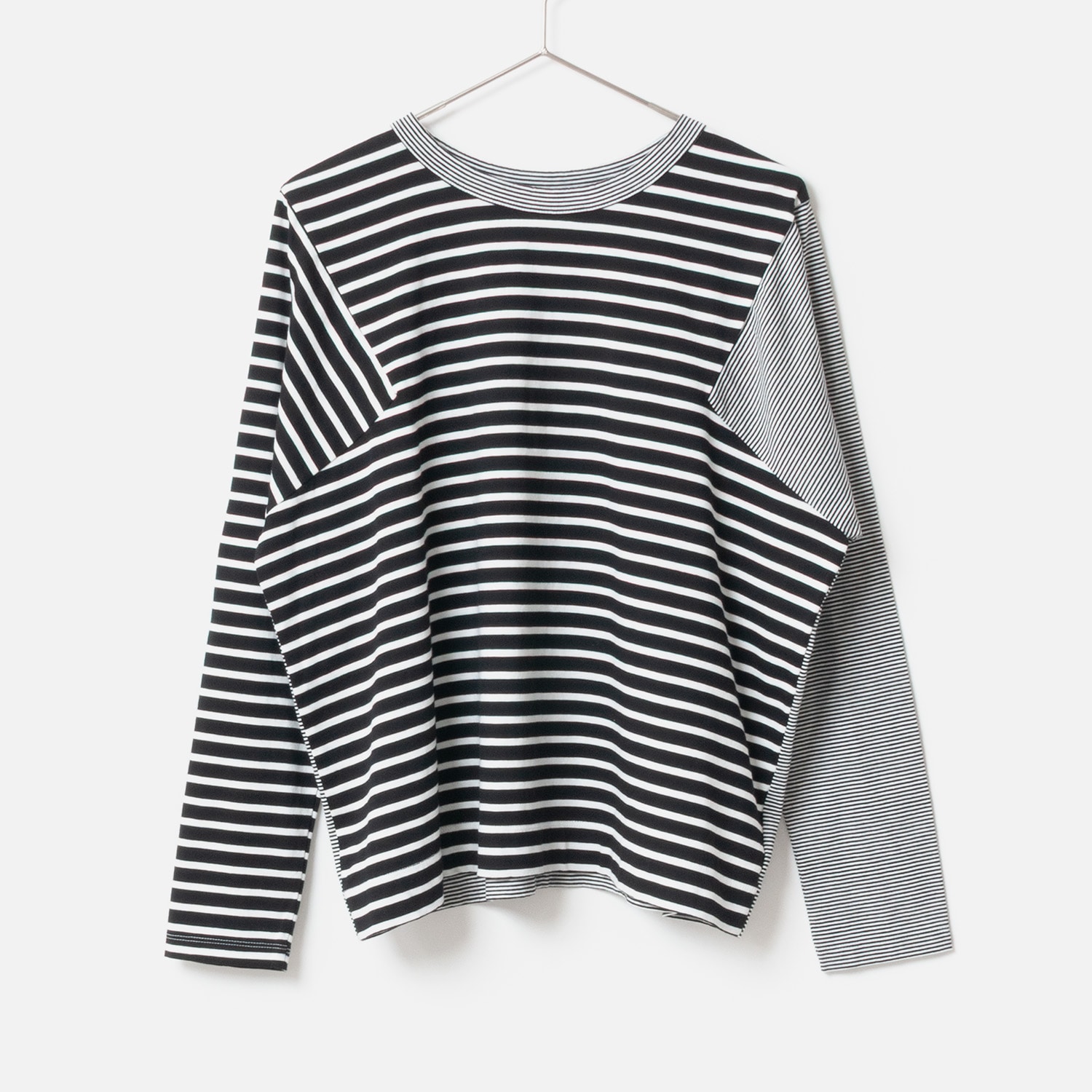 [RaPPELER] Asymmetrical Striped Cut and Sewn_Black(80)