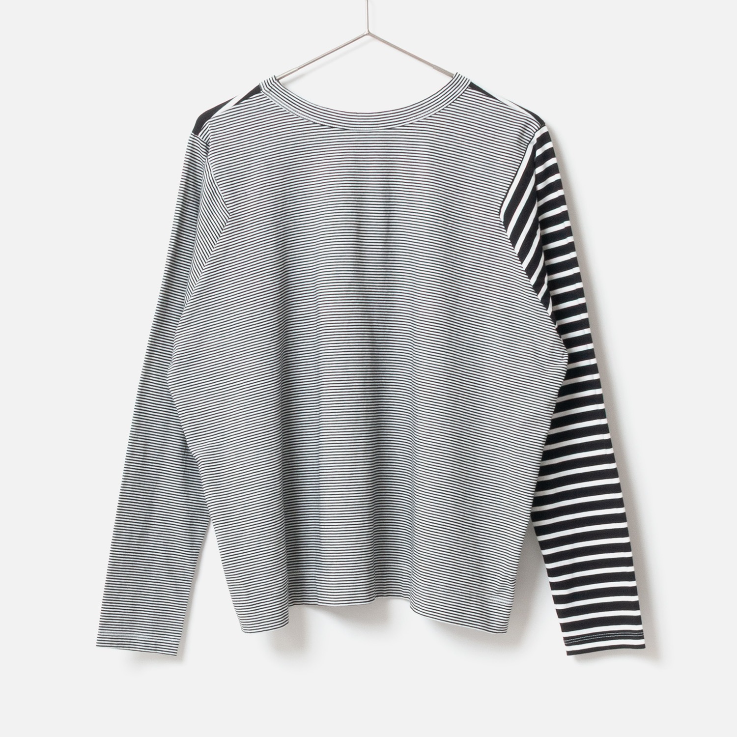 [RaPPELER] Asymmetrical Striped Cut and Sewn_Black(80)