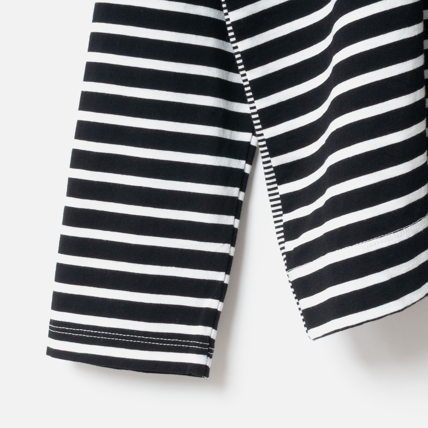 [RaPPELER] Asymmetrical Striped Cut and Sewn_Black(80)