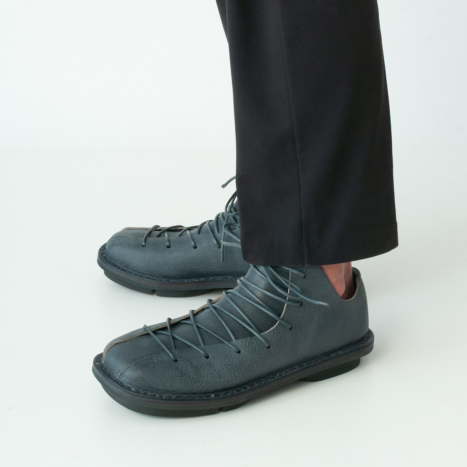 [trippen] Tyler m ( stone-bi-waw )