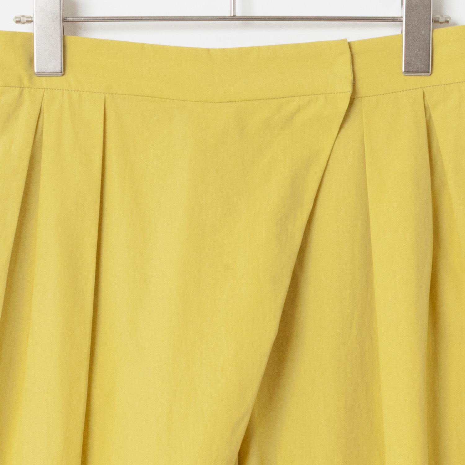 [Harriss] Wrap-style semi-wide pants